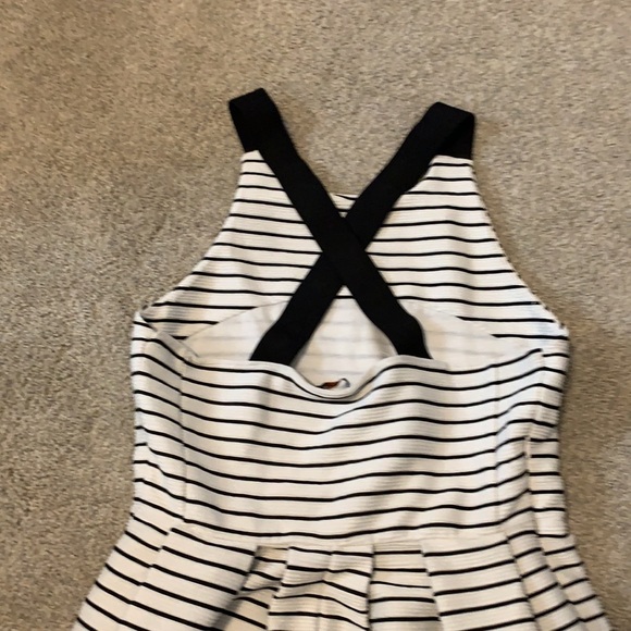 Dex mini skater dress - Picture 4 of 4